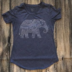 XS Zoe & Liv elephant shirt